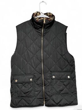 NEVER WORN:Gift--Womans Quilted and reversible vest.